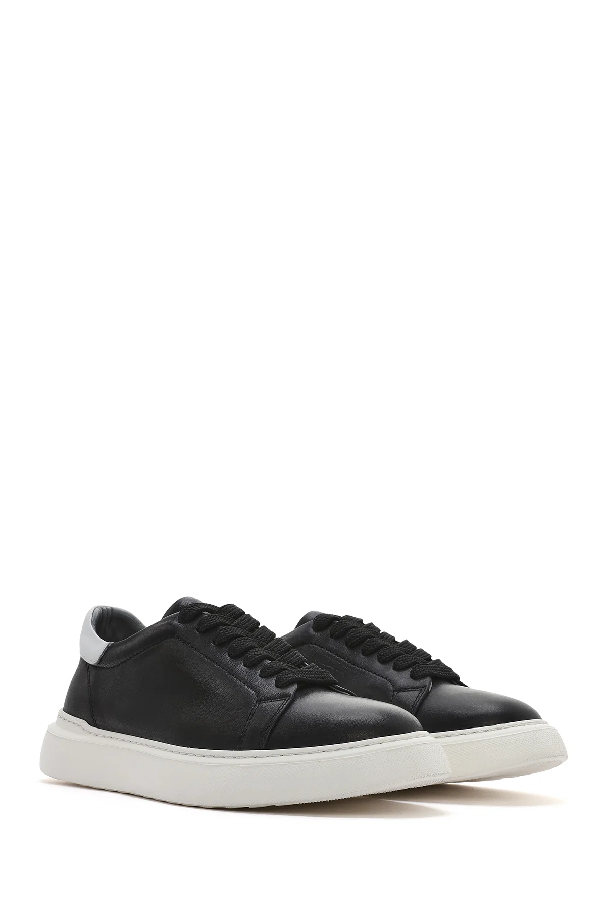 Erkek Siyah Bağcıklı Kalın Tabanlı Deri Sneaker - Image 3