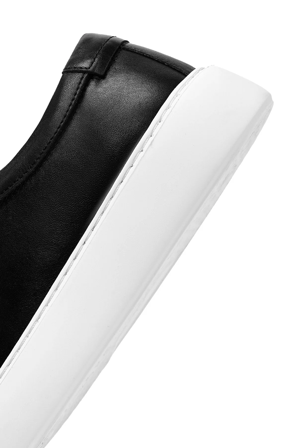 Erkek Siyah Bağcıklı Kalın Tabanlı Deri Sneaker - Image 9