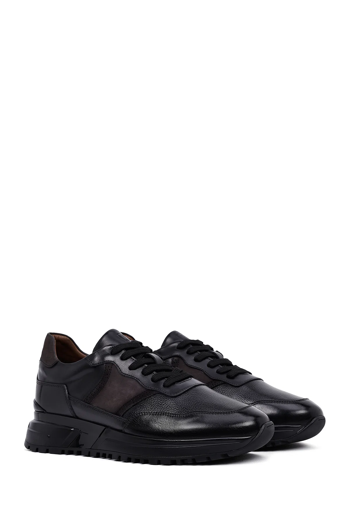 Erkek Siyah Bağcıklı Kalın Tabanlı Deri Casual Sneaker - Image 3