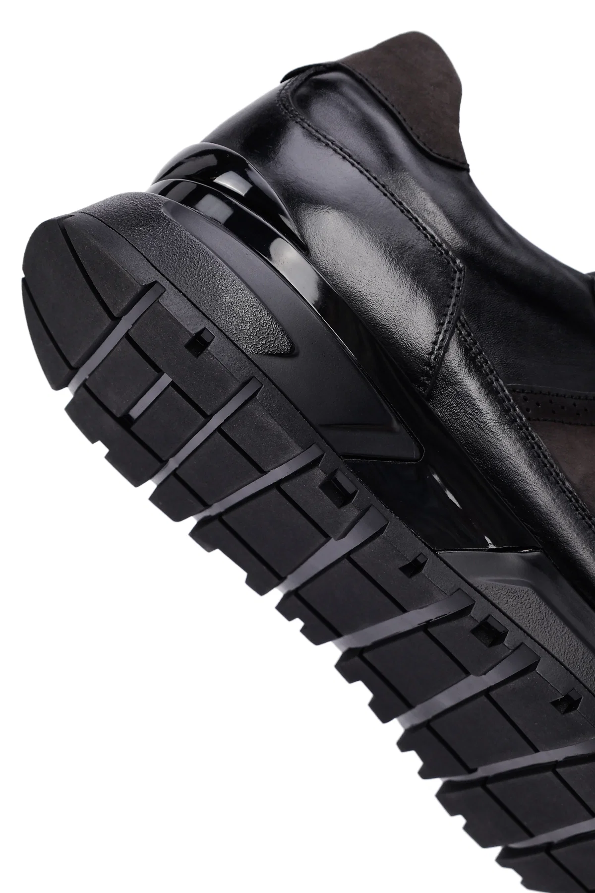 Erkek Siyah Bağcıklı Kalın Tabanlı Deri Casual Sneaker - Image 8
