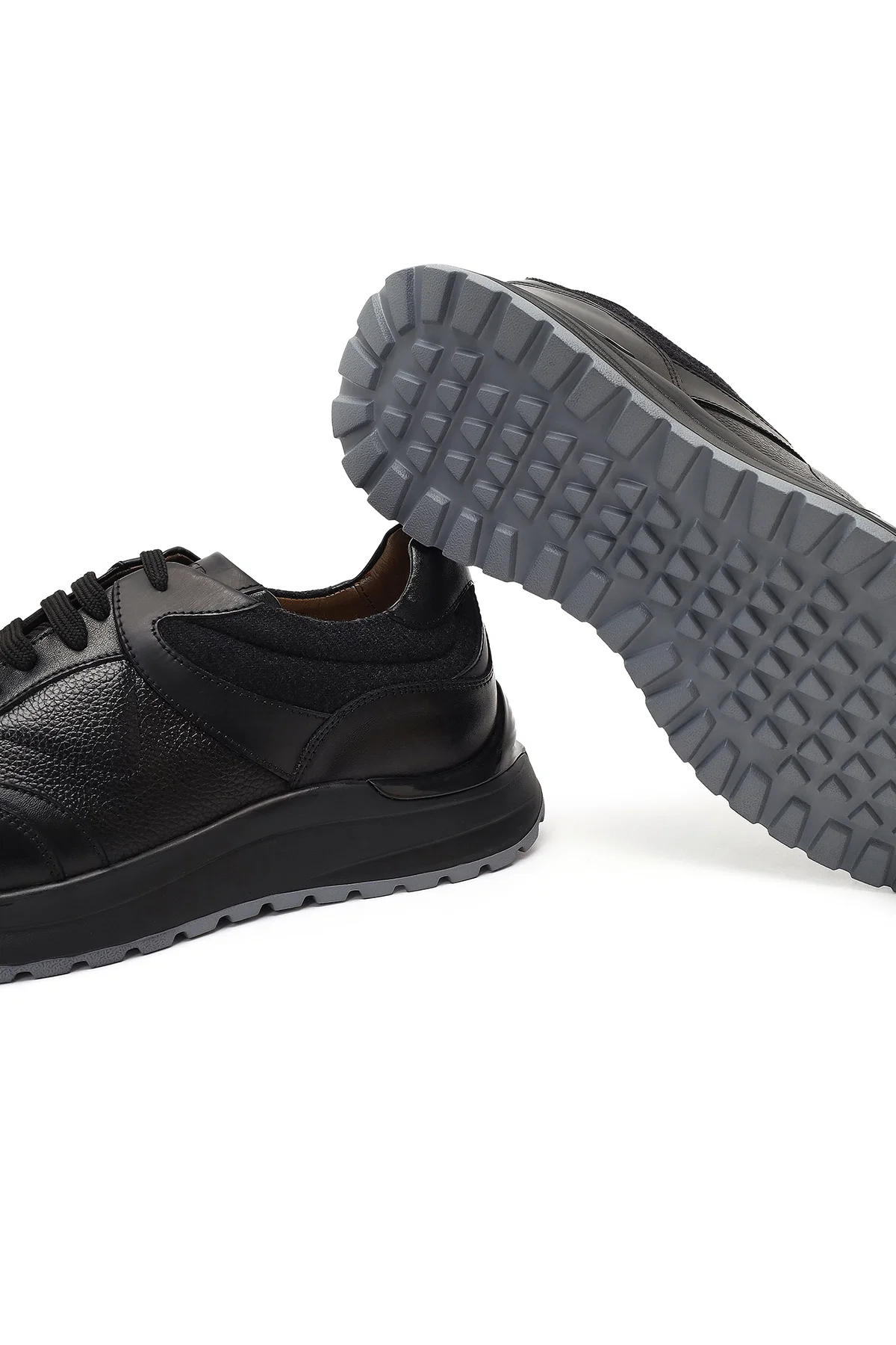 Erkek Siyah Bağcıklı Kalın Tabanlı Deri Sneaker - Image 10