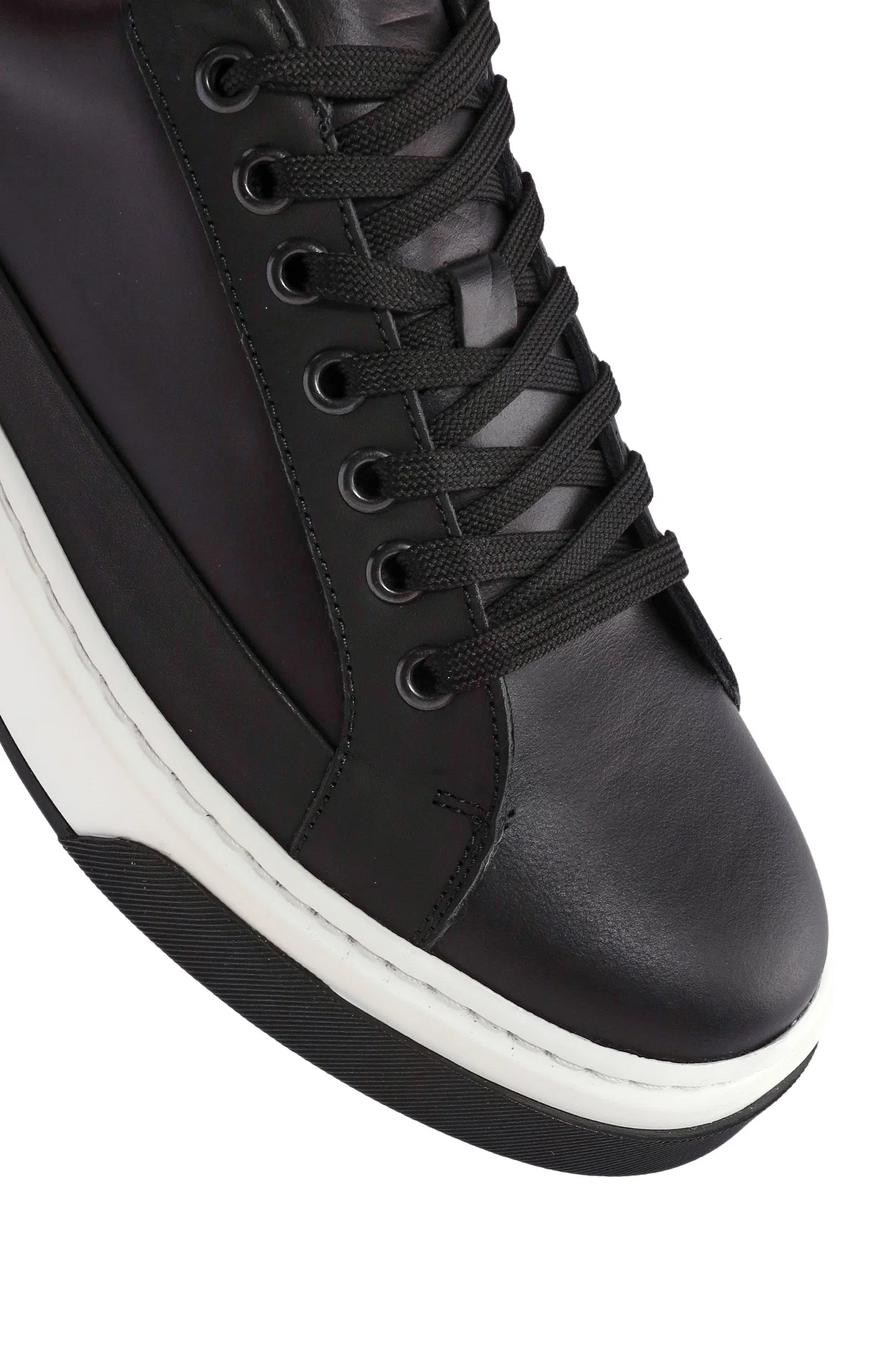 Erkek Siyah Bağcıklı Kalın Tabanlı Deri Sneaker - Image 9