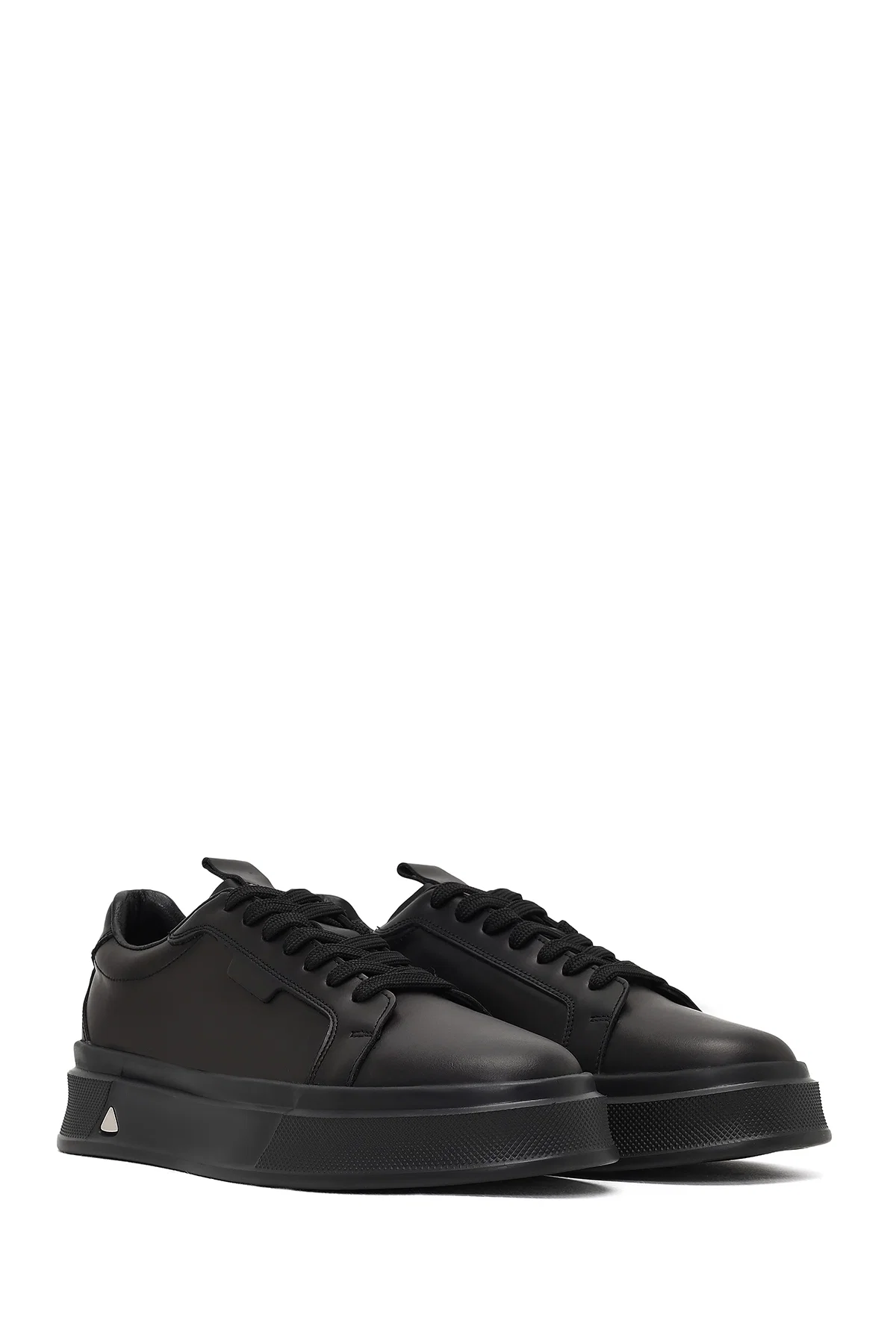 Erkek Siyah Bağcıklı Kalın Tabanlı Deri Sneaker - Image 3