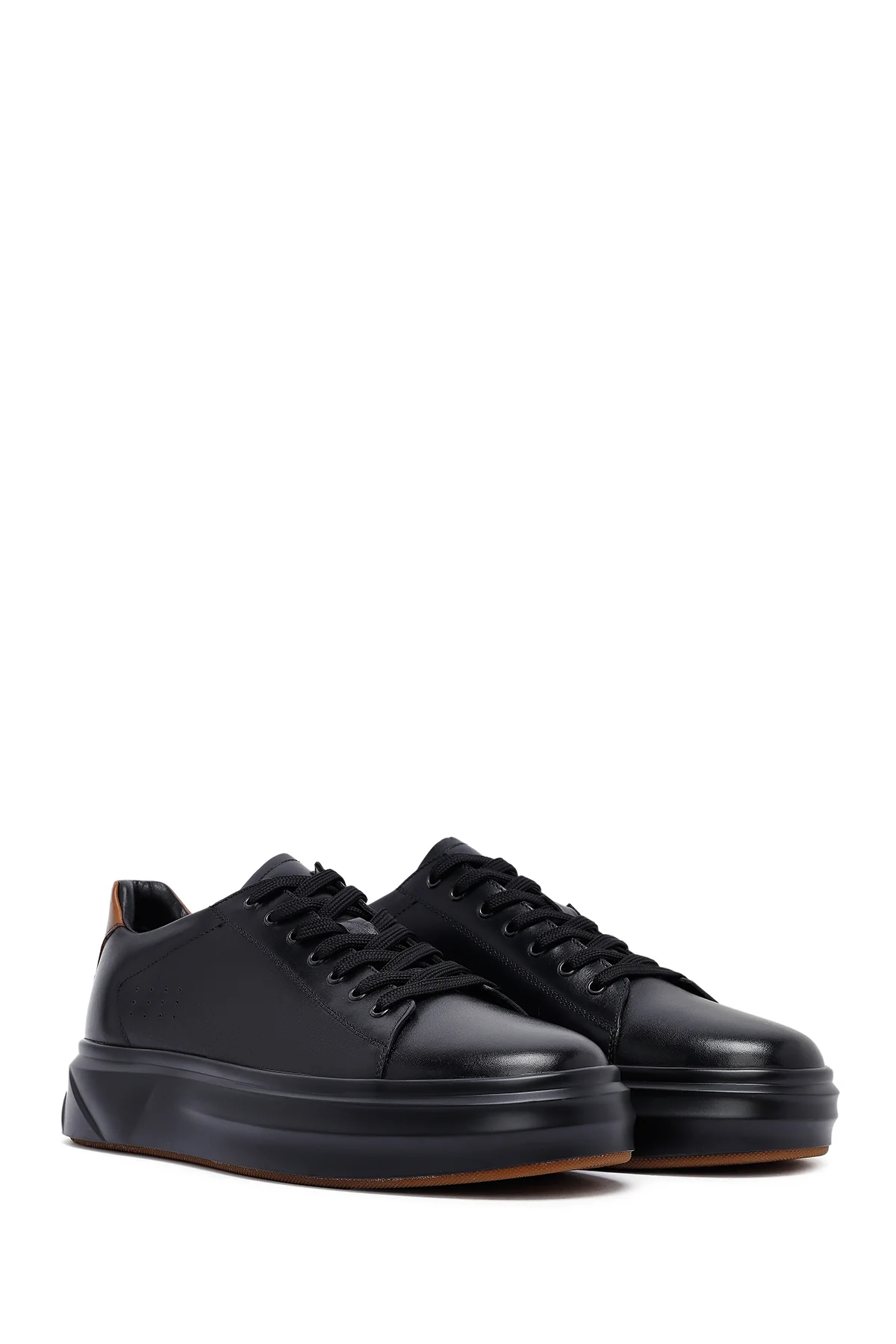 Erkek Siyah Bağcıklı Kalın Tabanlı Deri Sneaker - Image 3