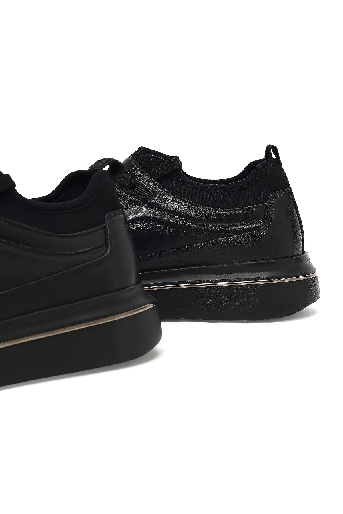 Erkek Siyah Bağcıklı Kalın Tabanlı Deri Sneaker - Image 10