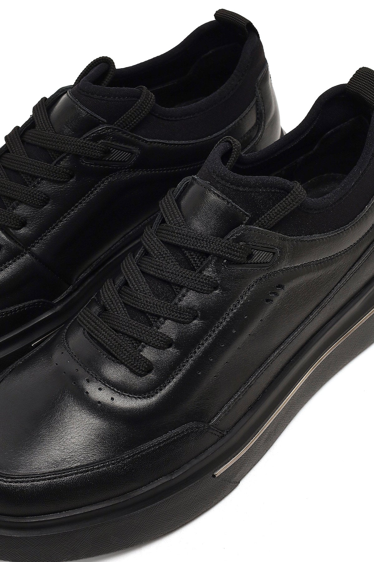 Erkek Siyah Bağcıklı Kalın Tabanlı Deri Sneaker - Image 11