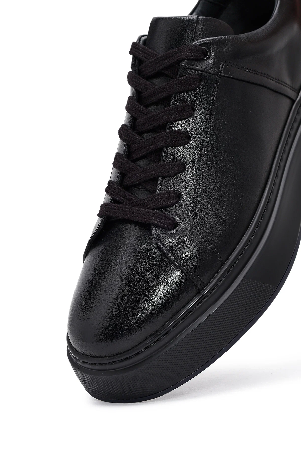 Erkek Siyah Bağcıklı Kalın Tabanlı Deri Sneaker - Image 9