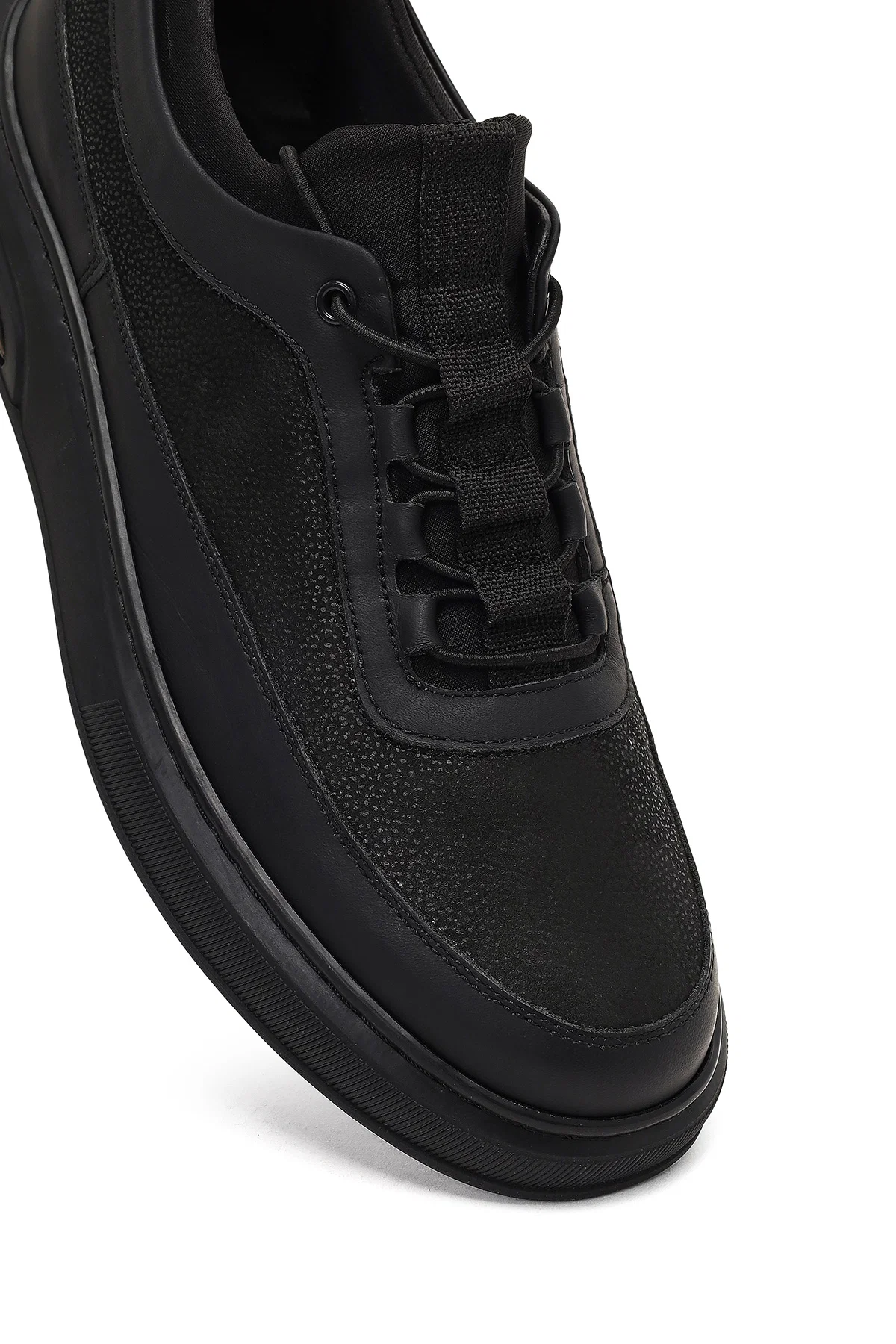 Erkek Siyah Bağcıklı Kalın Tabanlı Deri Sneaker - Image 9