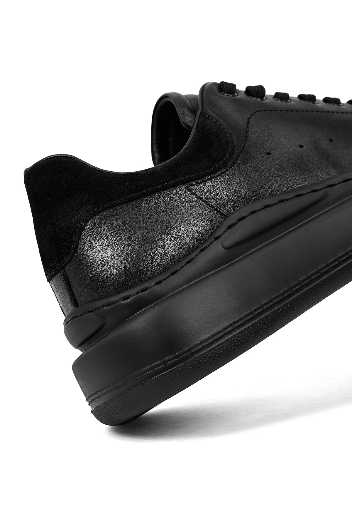 Erkek Siyah Bağcıklı Kalın Tabanlı Deri Sneaker - Image 10