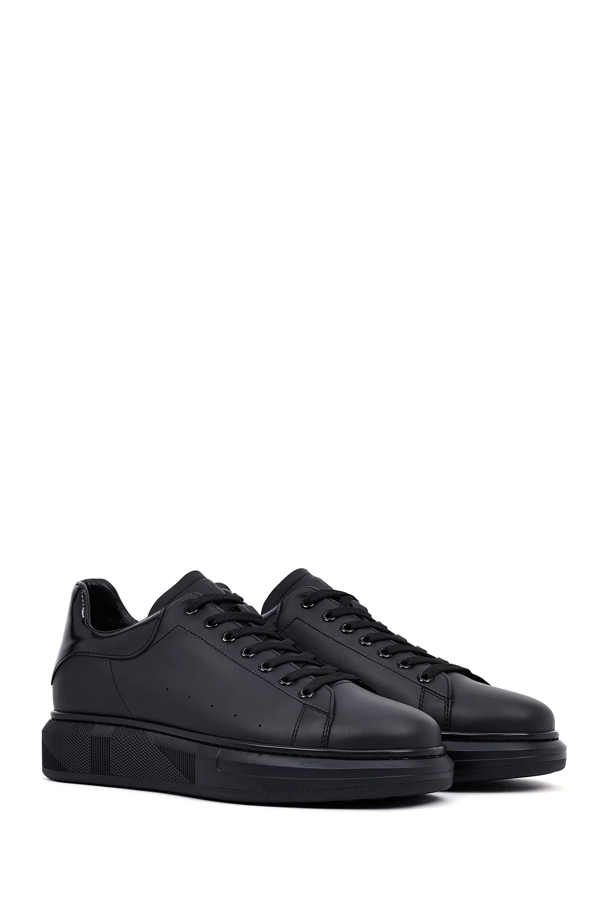 Erkek Siyah Bağcıklı Kalın Tabanlı Deri Sneaker - Image 3