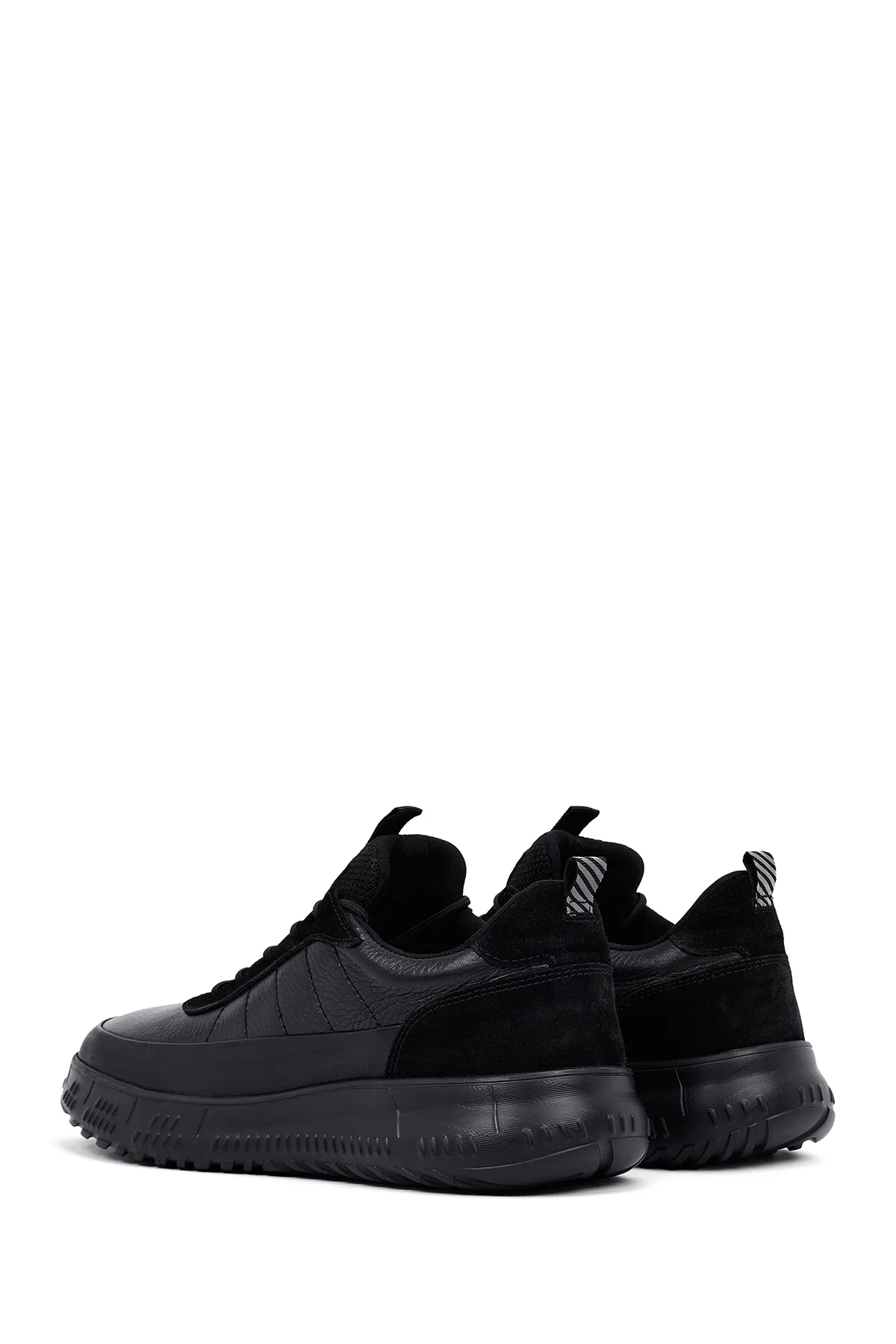 Erkek Siyah Bağcıklı Kalın Tabanlı Deri Sneaker - Image 5
