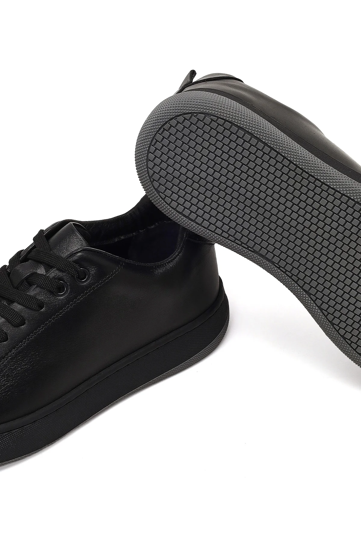 Erkek Siyah Bağcıklı Kalın Tabanlı Deri Sneaker - Image 10