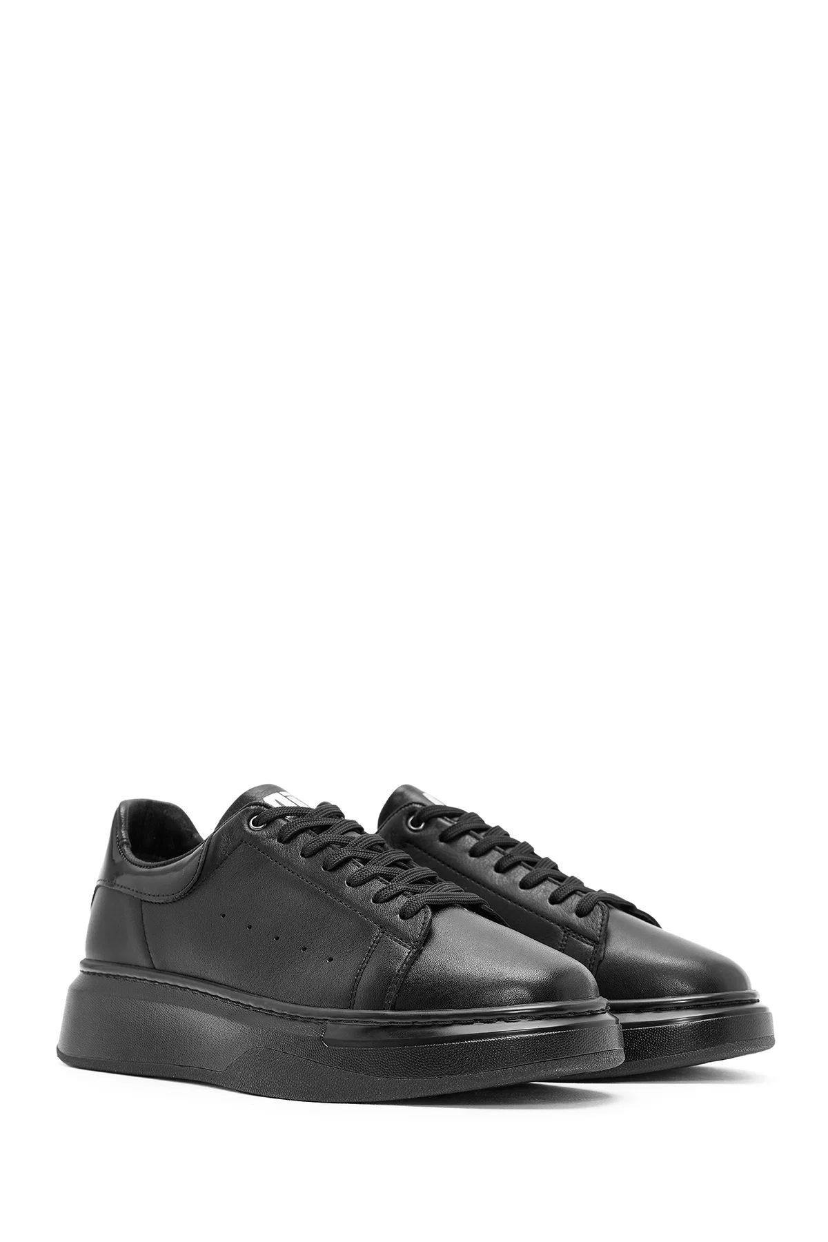 Erkek Siyah Bağcıklı Kalın Tabanlı Deri Sneaker - Image 3