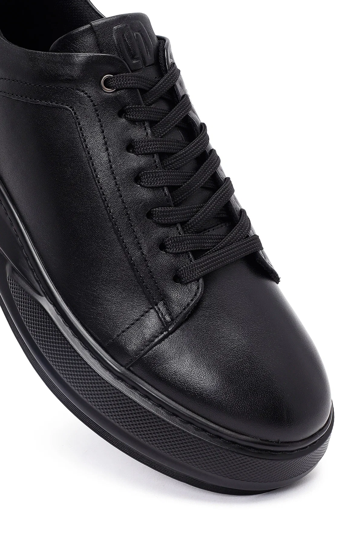 Erkek Siyah Bağcıklı Kalın Tabanlı Deri Sneaker - Image 9