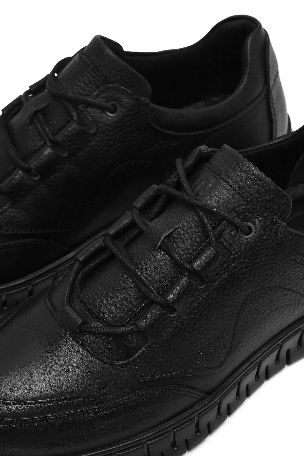 Erkek Siyah Bağcıklı Kalın Tabanlı Deri Casual Sneaker - Image 11