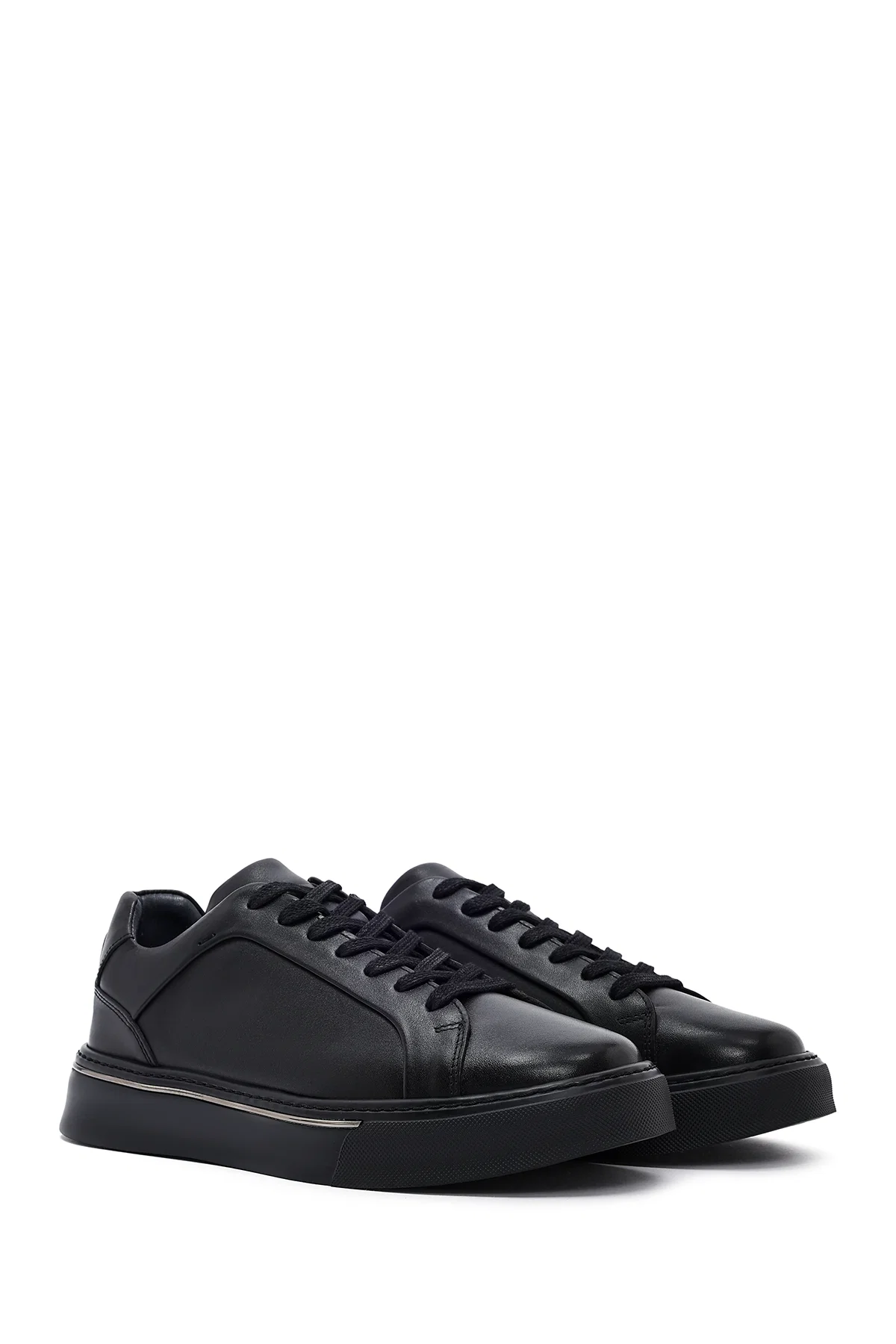 Erkek Siyah Bağcıklı Kalın Tabanlı Deri Sneaker - Image 4