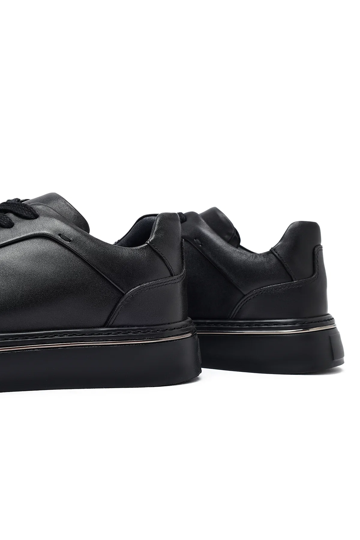 Erkek Siyah Bağcıklı Kalın Tabanlı Deri Sneaker - Image 8