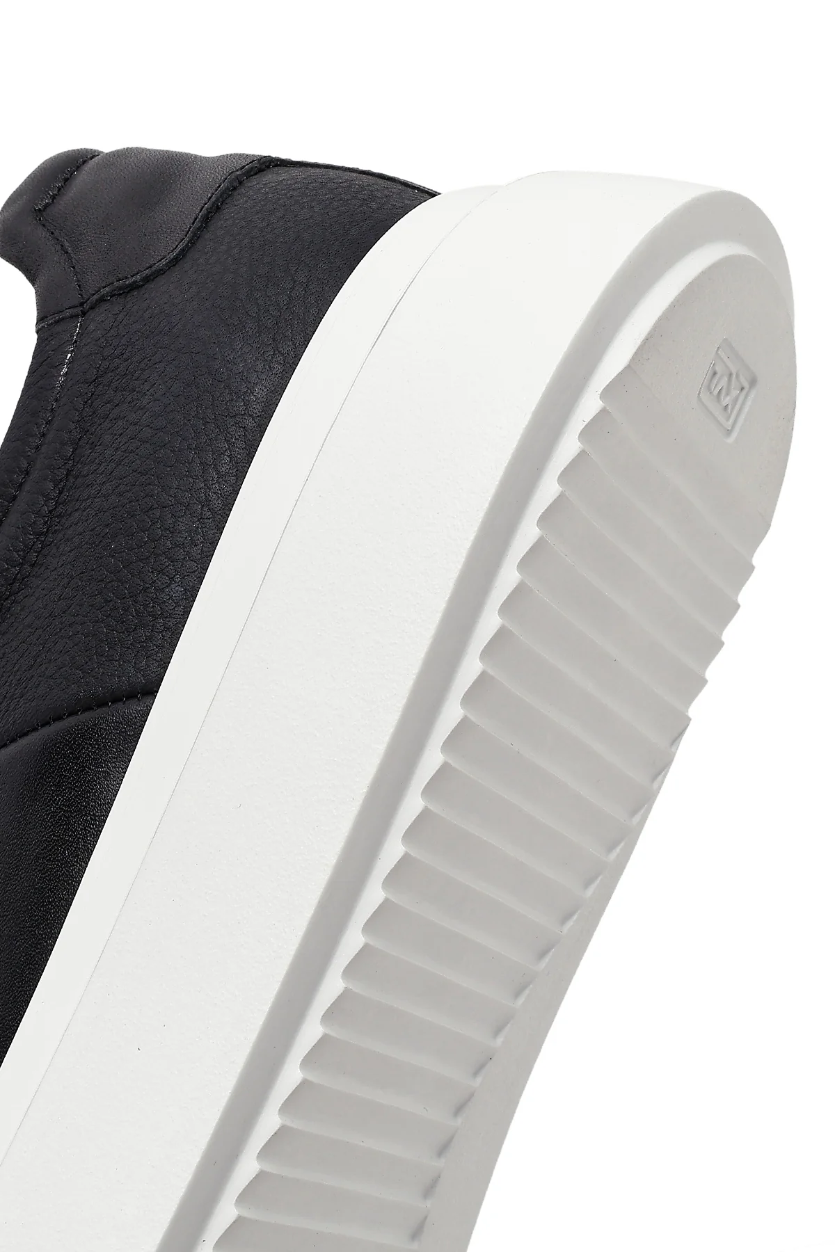 Erkek Siyah Bağcıklı Kalın Tabanlı Deri Sneaker - Image 8