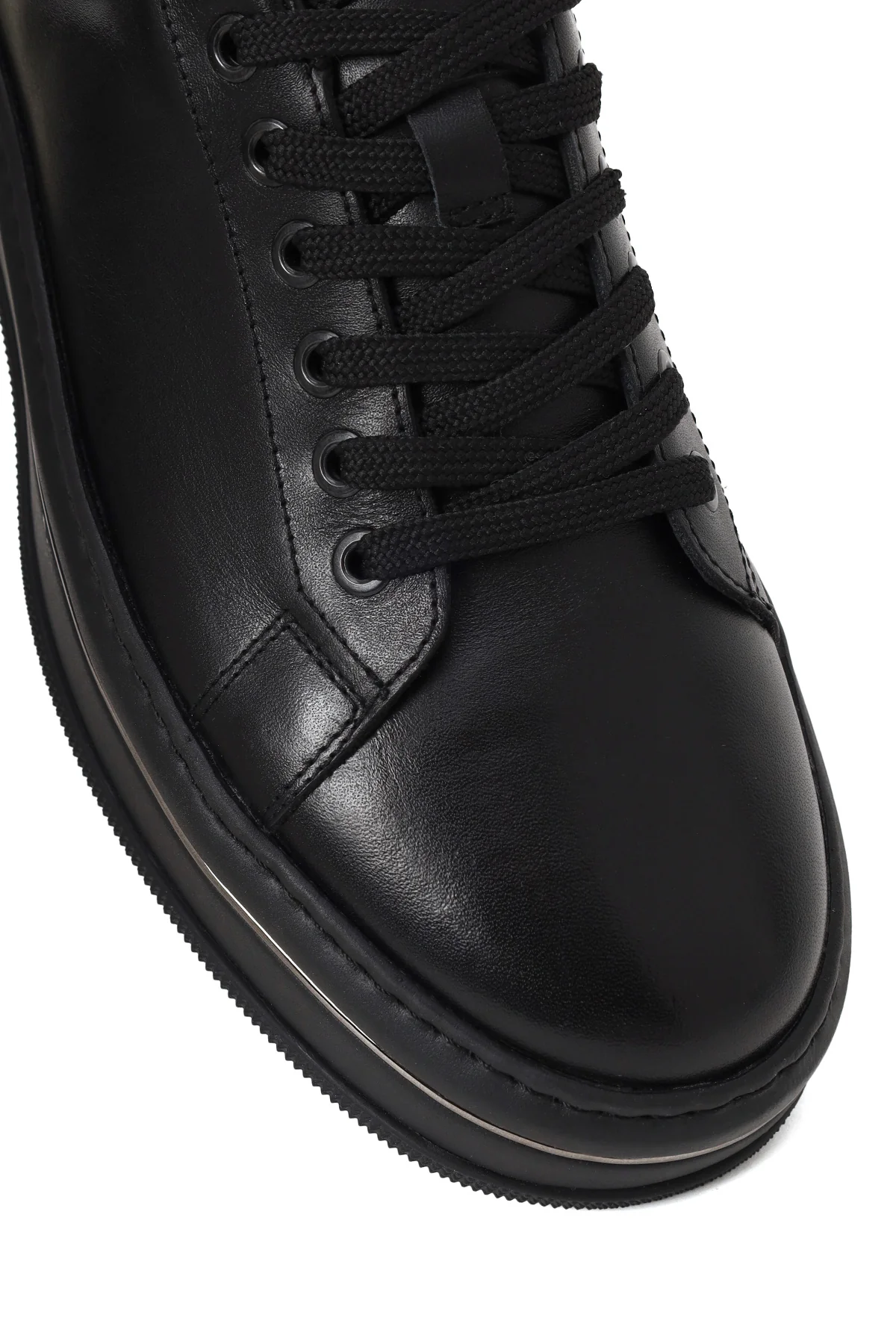 Erkek Siyah Bağcıklı Kalın Tabanlı Deri Sneaker - Image 9