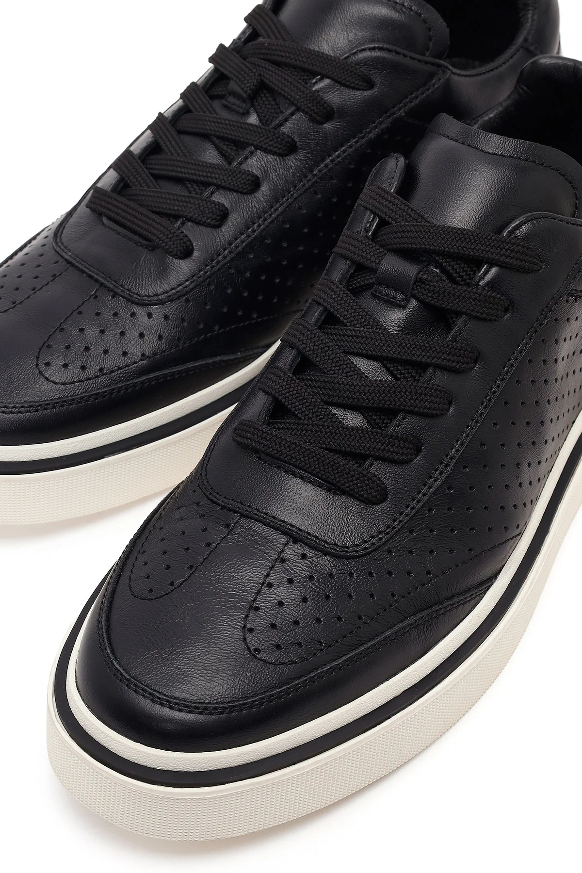 Erkek Siyah Bağcıklı Kalın Tabanlı Deri Sneaker - Image 10