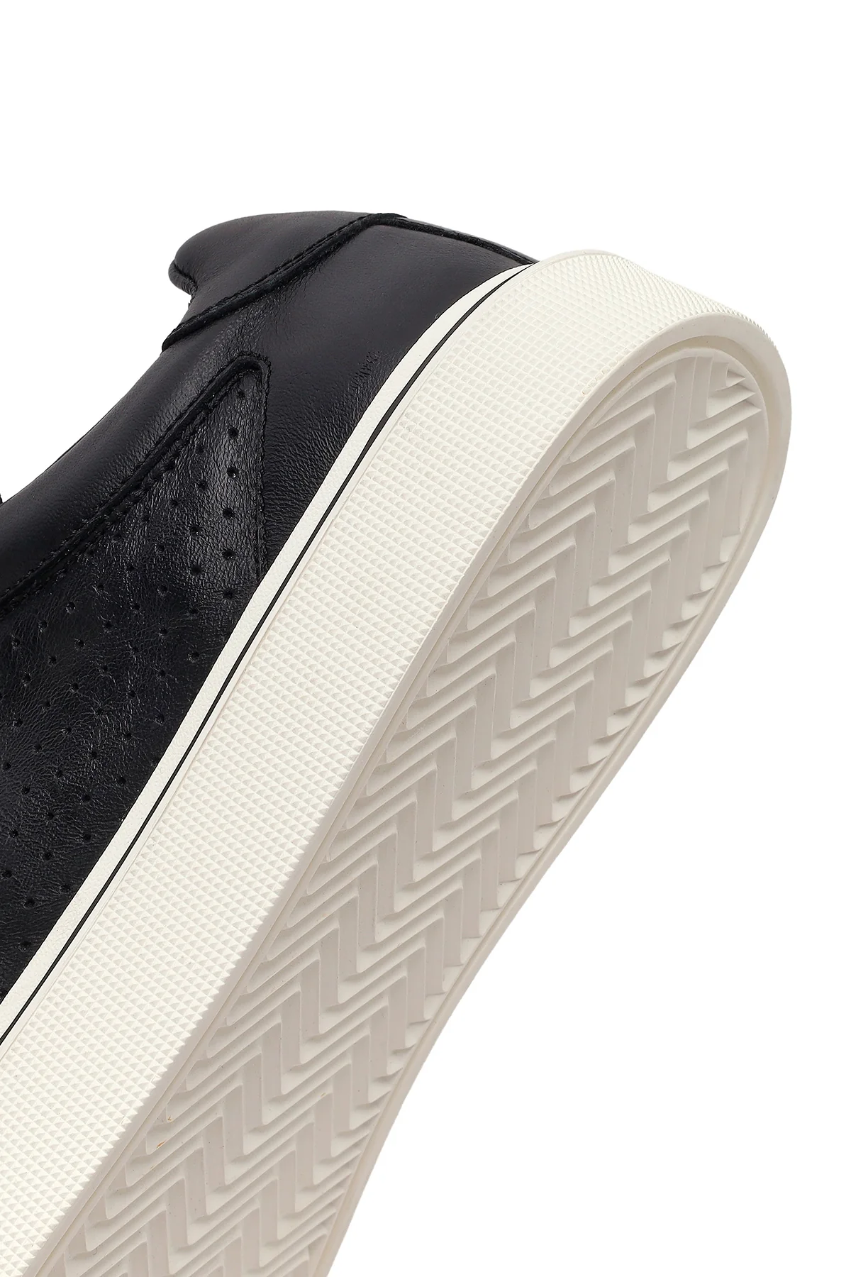 Erkek Siyah Bağcıklı Kalın Tabanlı Deri Sneaker - Image 8