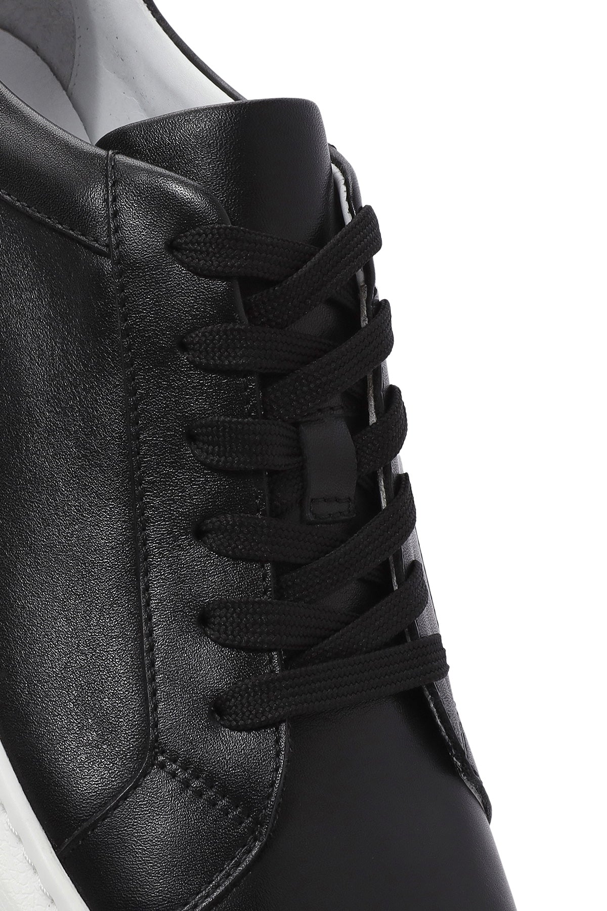 Erkek Siyah Bağcıklı Kalın Tabanlı Deri Sneaker - Image 9