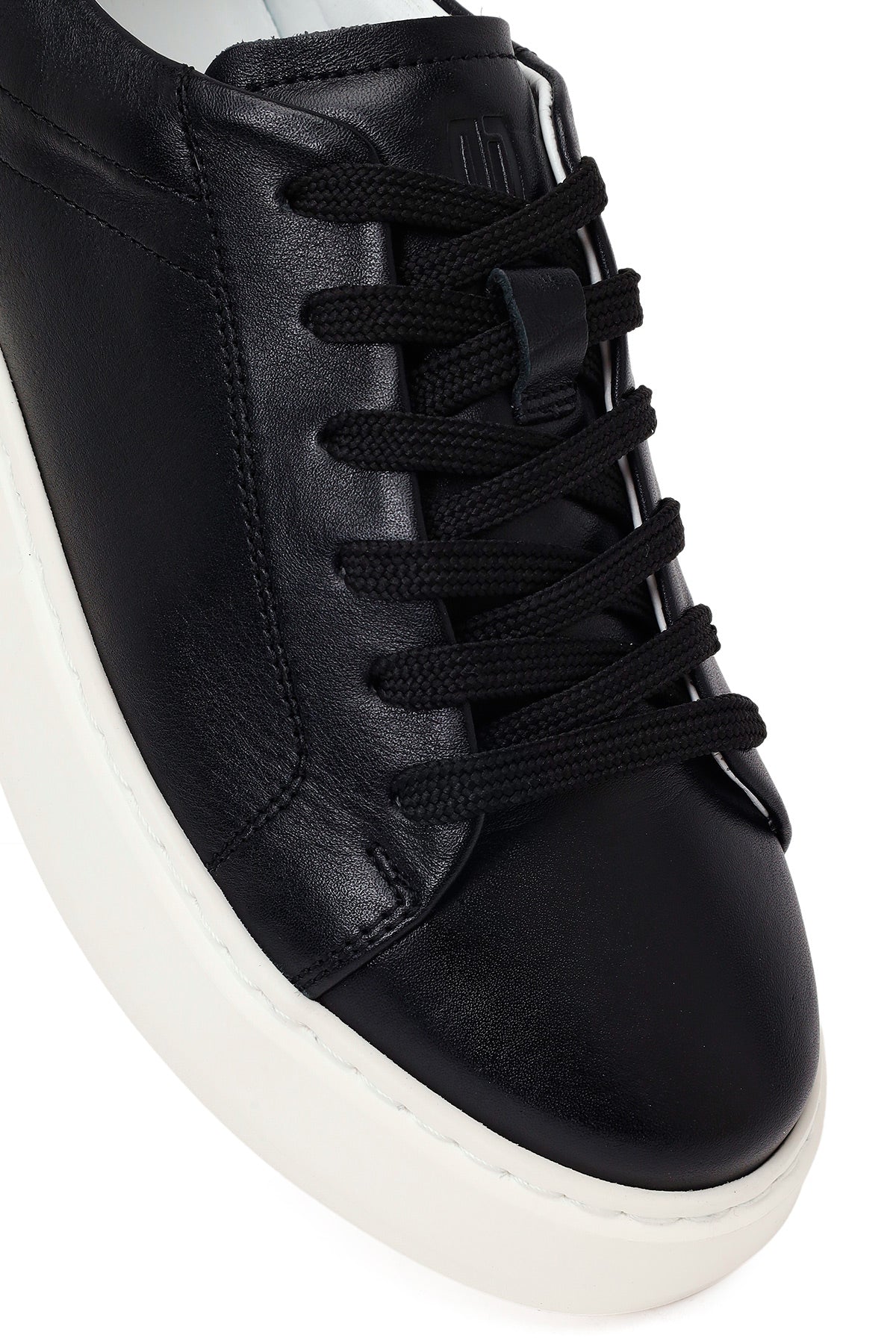 Erkek Siyah Bağcıklı Kalın Tabanlı Deri Sneaker - Image 9