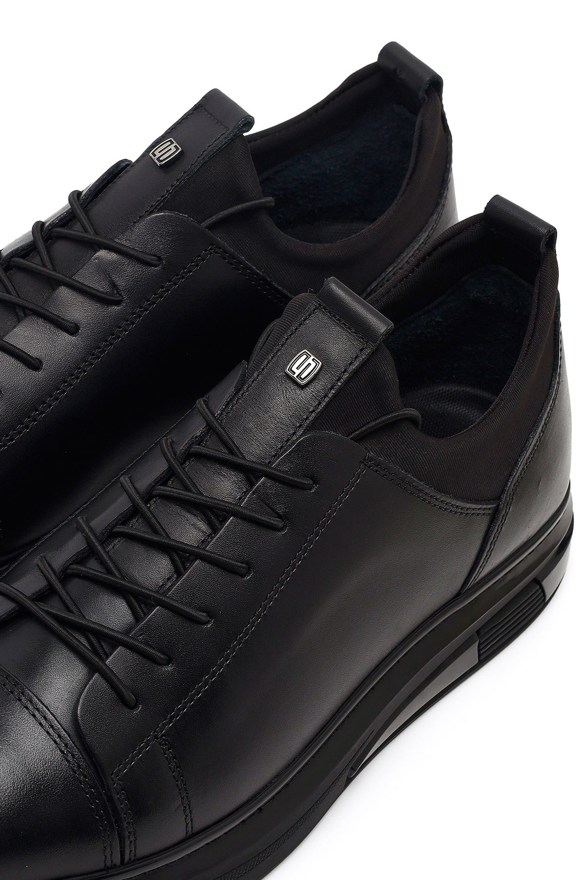 Erkek Siyah Bağcıklı Kalın Tabanlı Deri Sneaker - Image 10