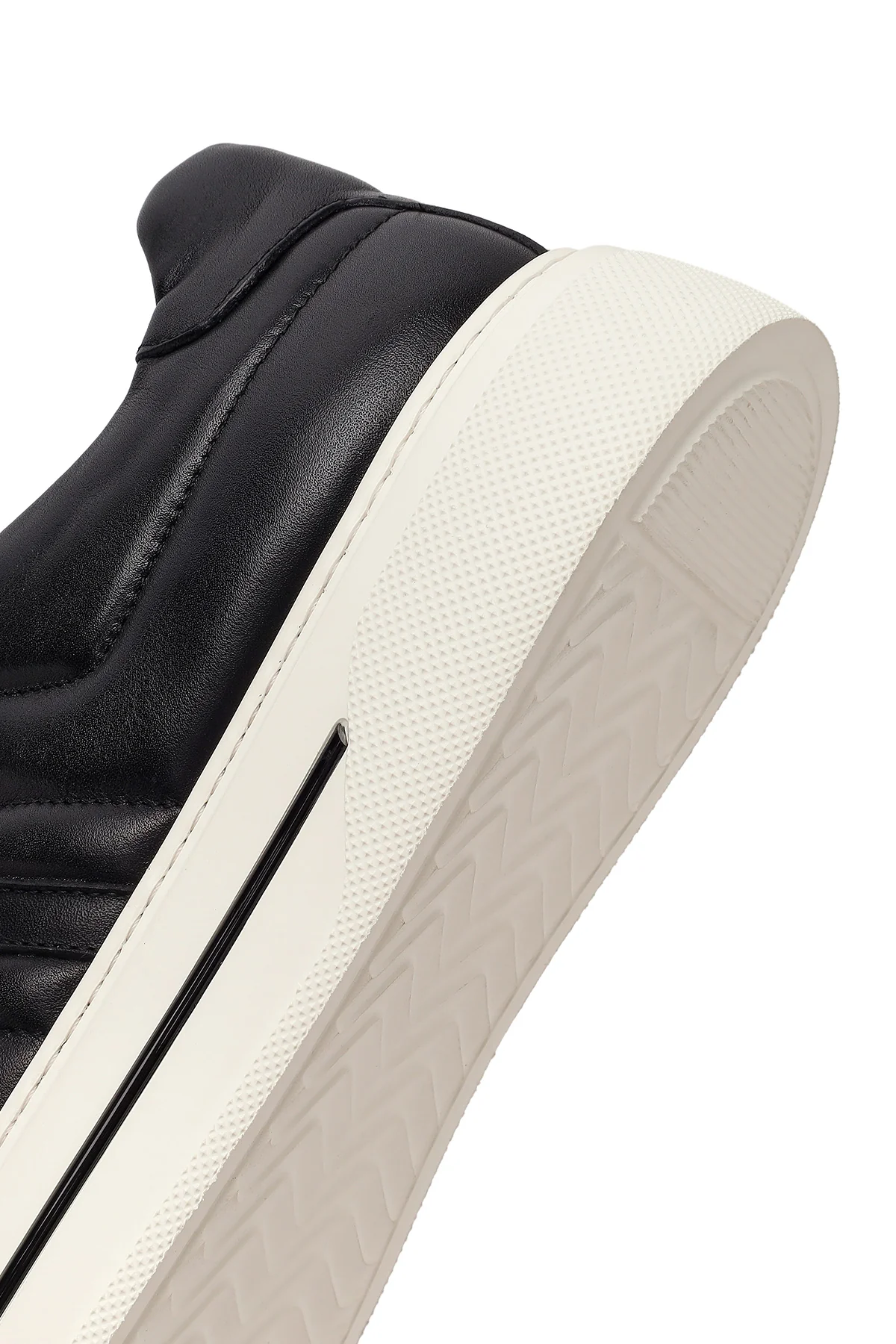 Erkek Siyah Bağcıklı Kalın Tabanlı Deri Sneaker - Image 8