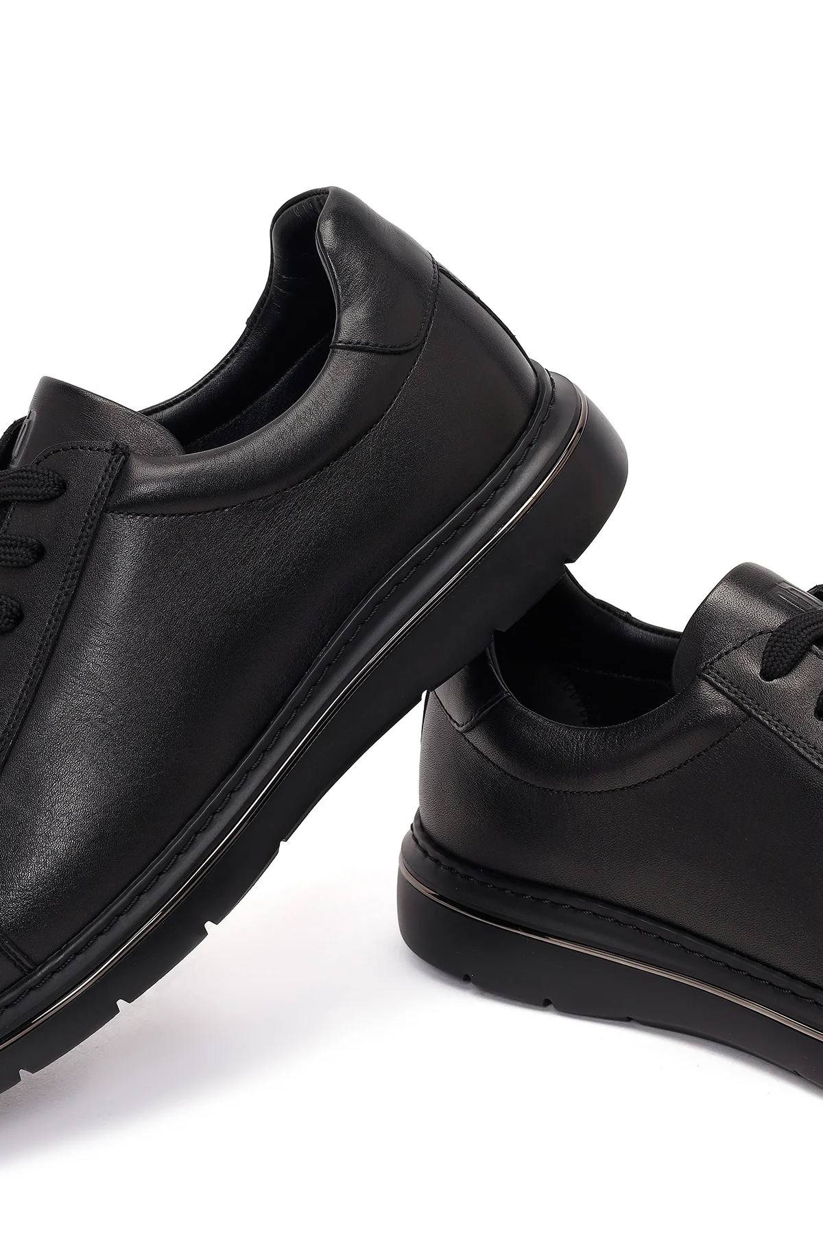 Erkek Siyah Bağcıklı Kalın Tabanlı Deri Sneaker - Image 11