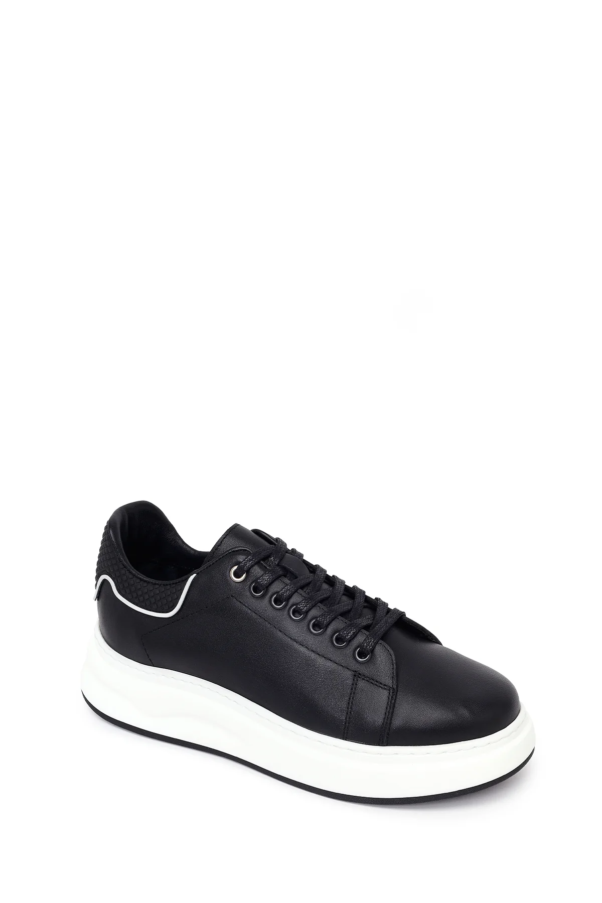 Erkek Siyah Bağcıklı Kalın Tabanlı Deri Sneaker - Image 7