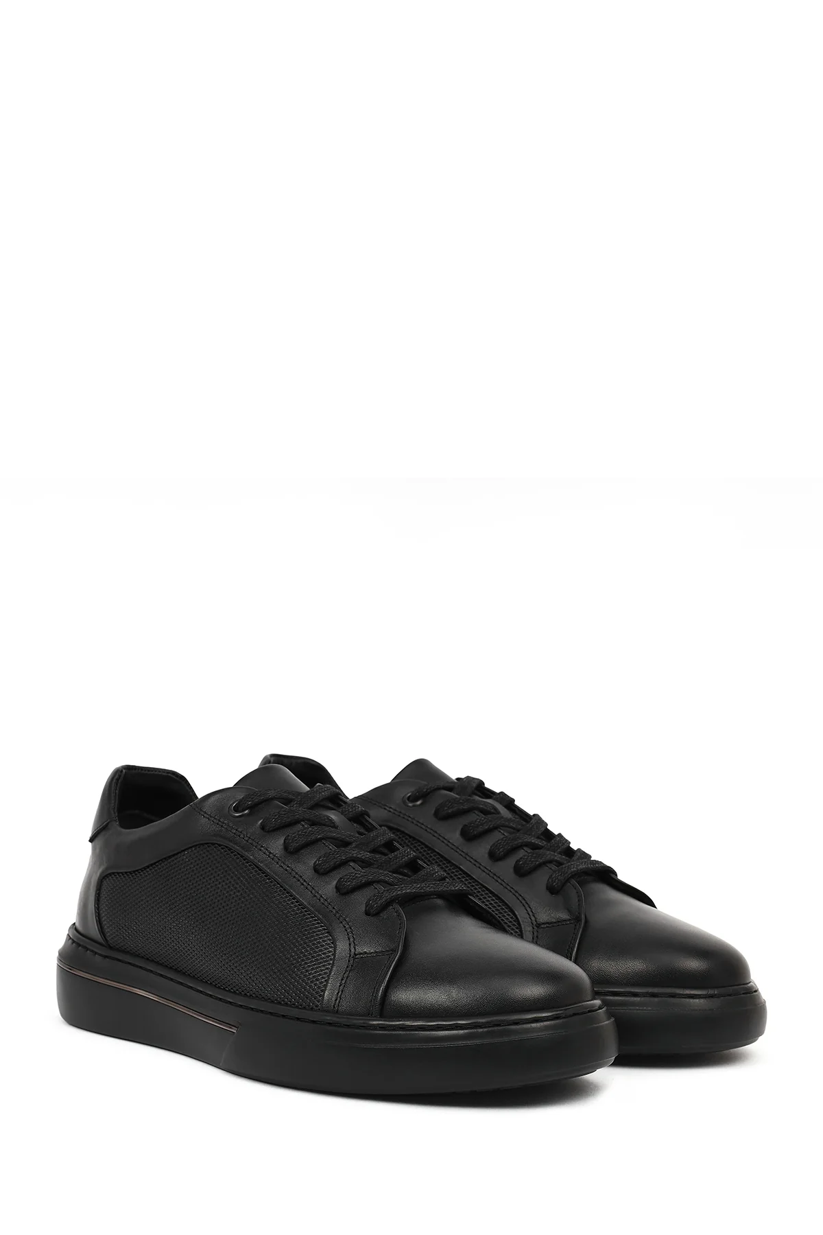 Erkek Siyah Bağcıklı Kalın Tabanlı Deri Sneaker - Image 2