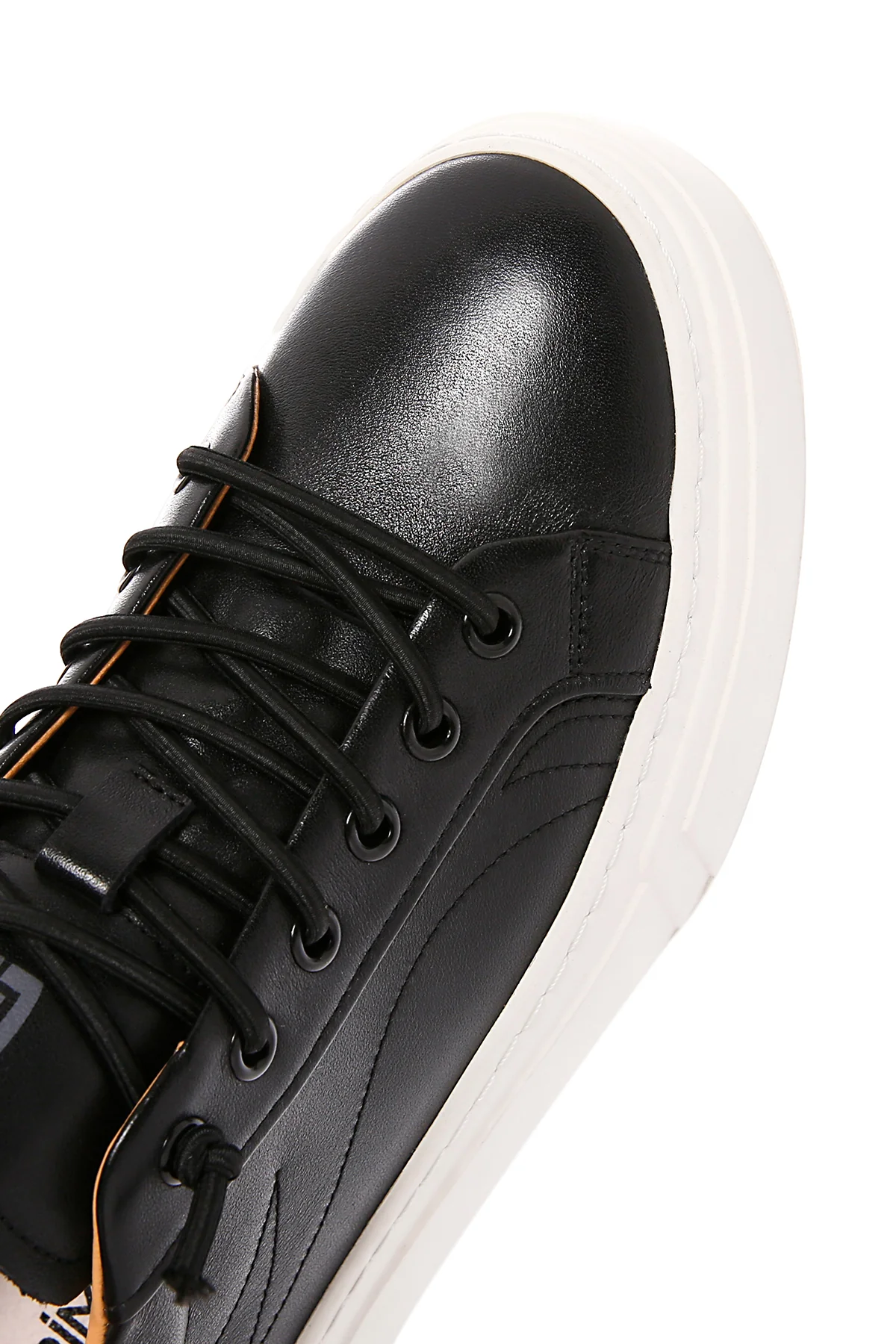 Erkek Siyah Bağcıklı Kalın Tabanlı Deri Sneaker - Image 10