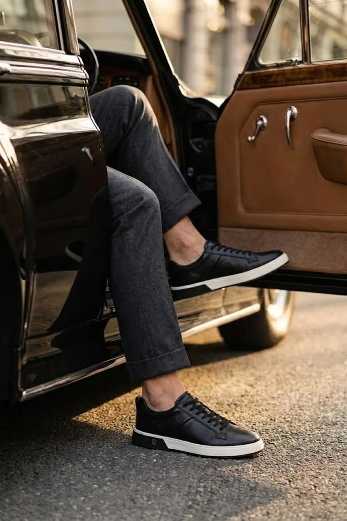 Erkek Siyah Bağcıklı Kalın Tabanlı Deri Sneaker - Image 2