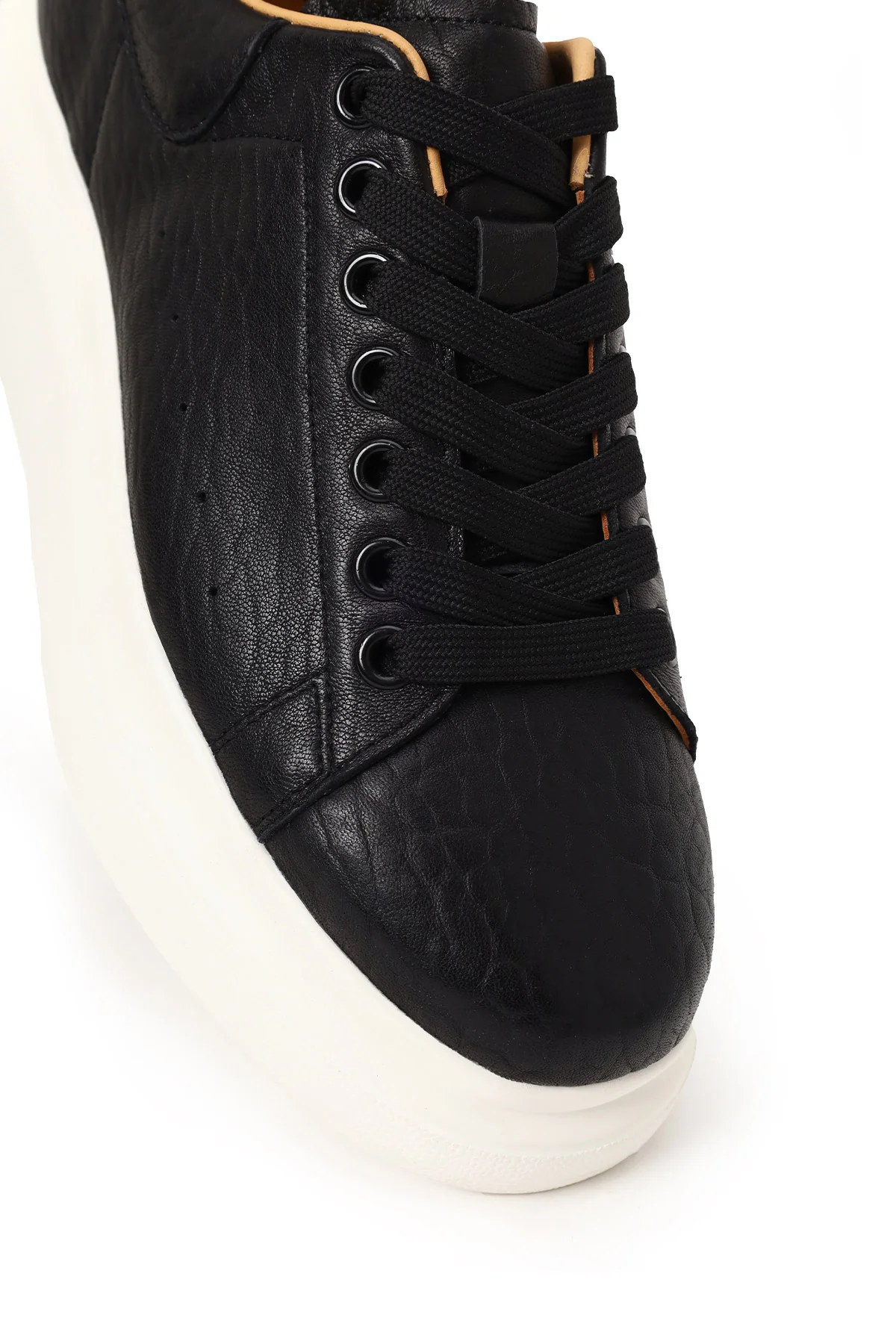 Erkek Siyah Bağcıklı Kalın Tabanlı Desenli Deri Sneaker - Image 9
