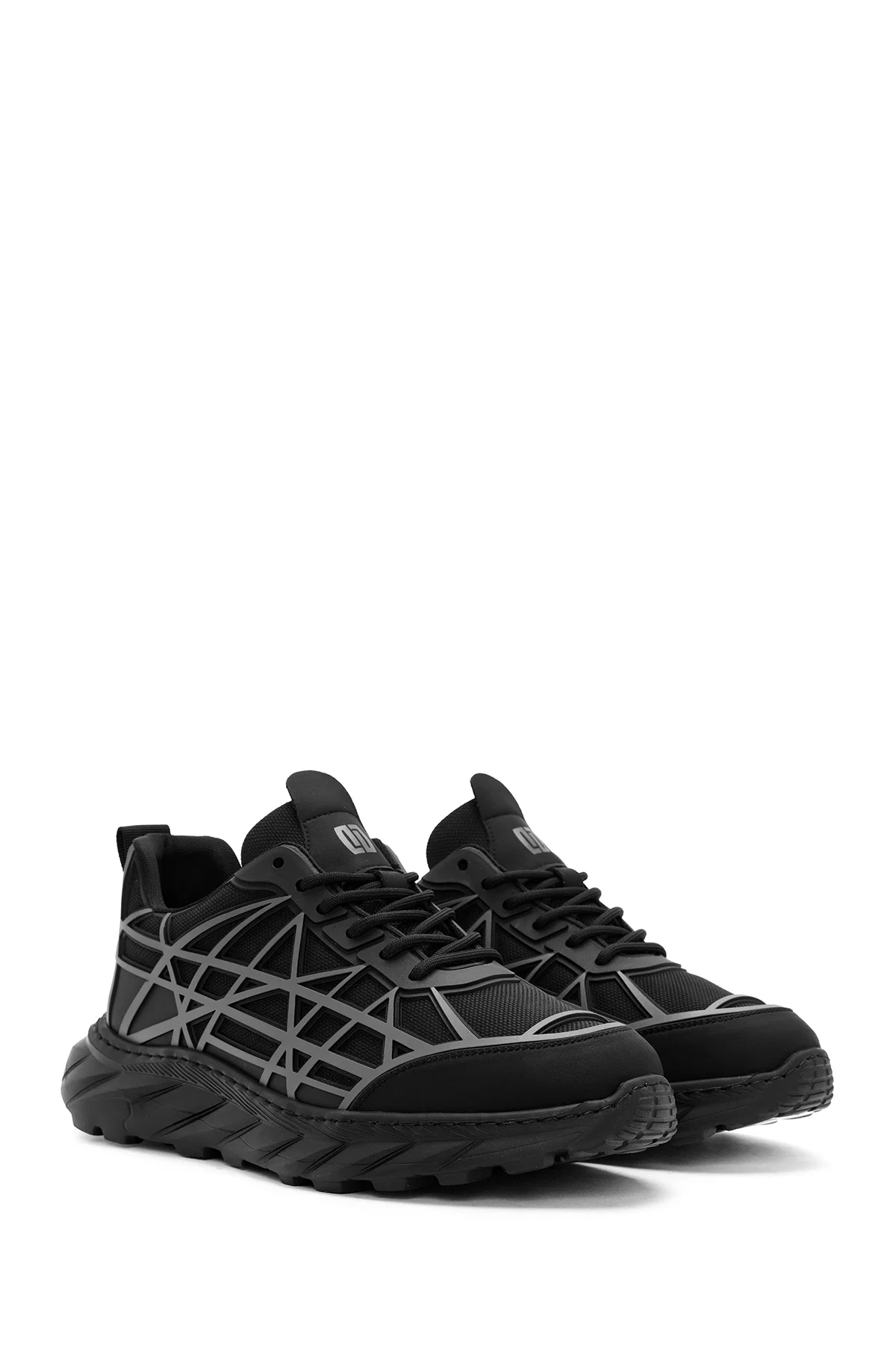 Erkek Siyah Bağcıklı Kalın Tabanlı Kumaş Sneaker - Image 3