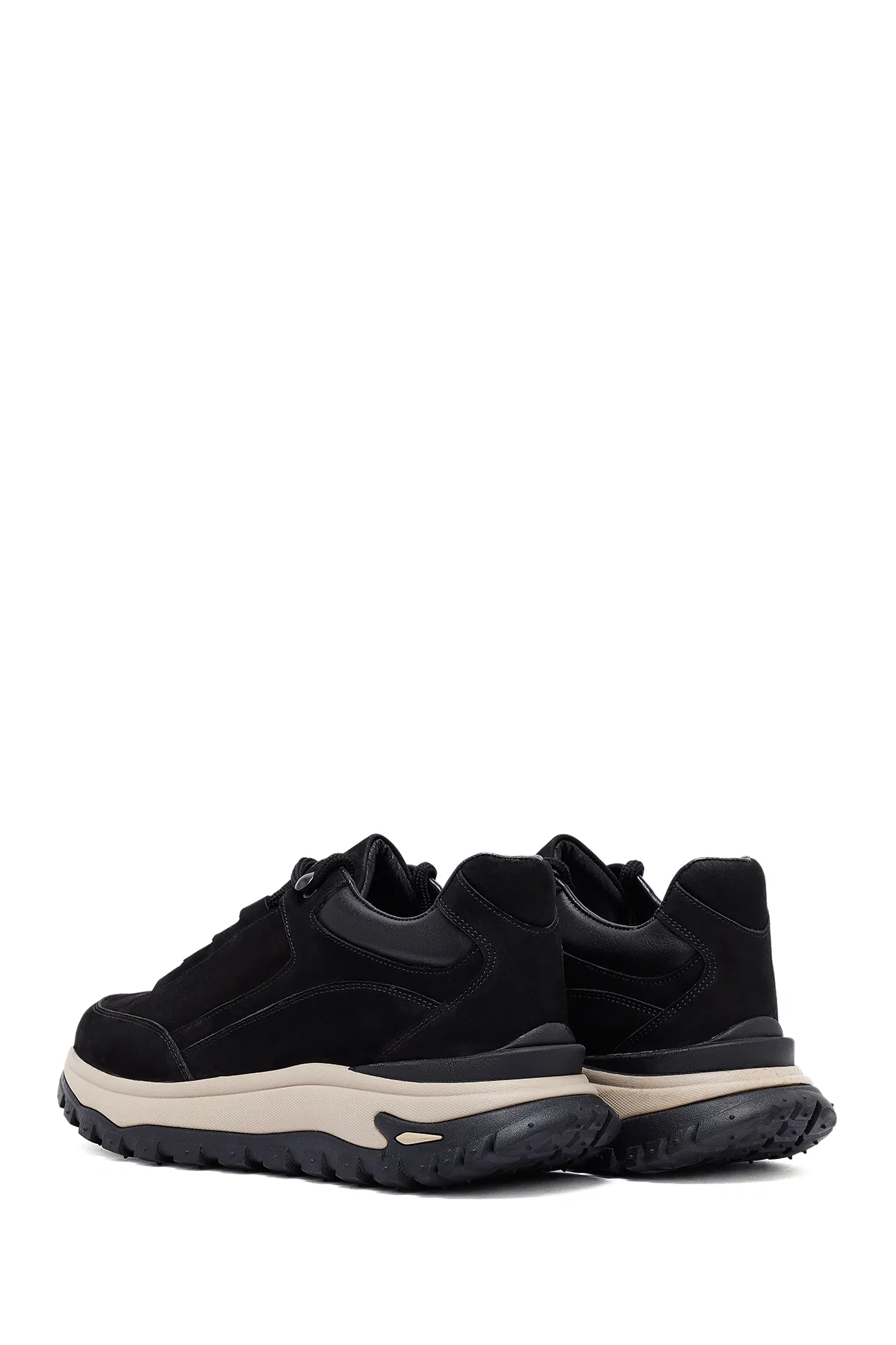Erkek Siyah Bağcıklı Kalın Tabanlı Nubuk Deri Casual Sneaker - Image 5