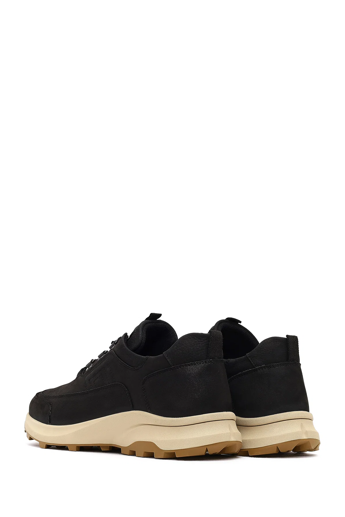 Erkek Siyah Bağcıklı Kalın Tabanlı Nubuk Deri Casual Sneaker - Image 5