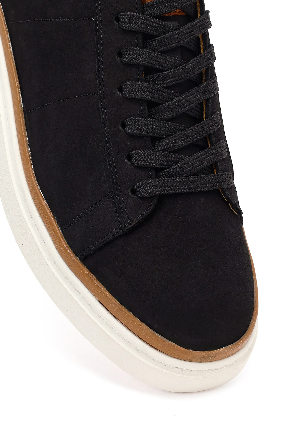 Erkek Siyah Bağcıklı Kalın Tabanlı Nubuk Deri Sneaker - Image 9