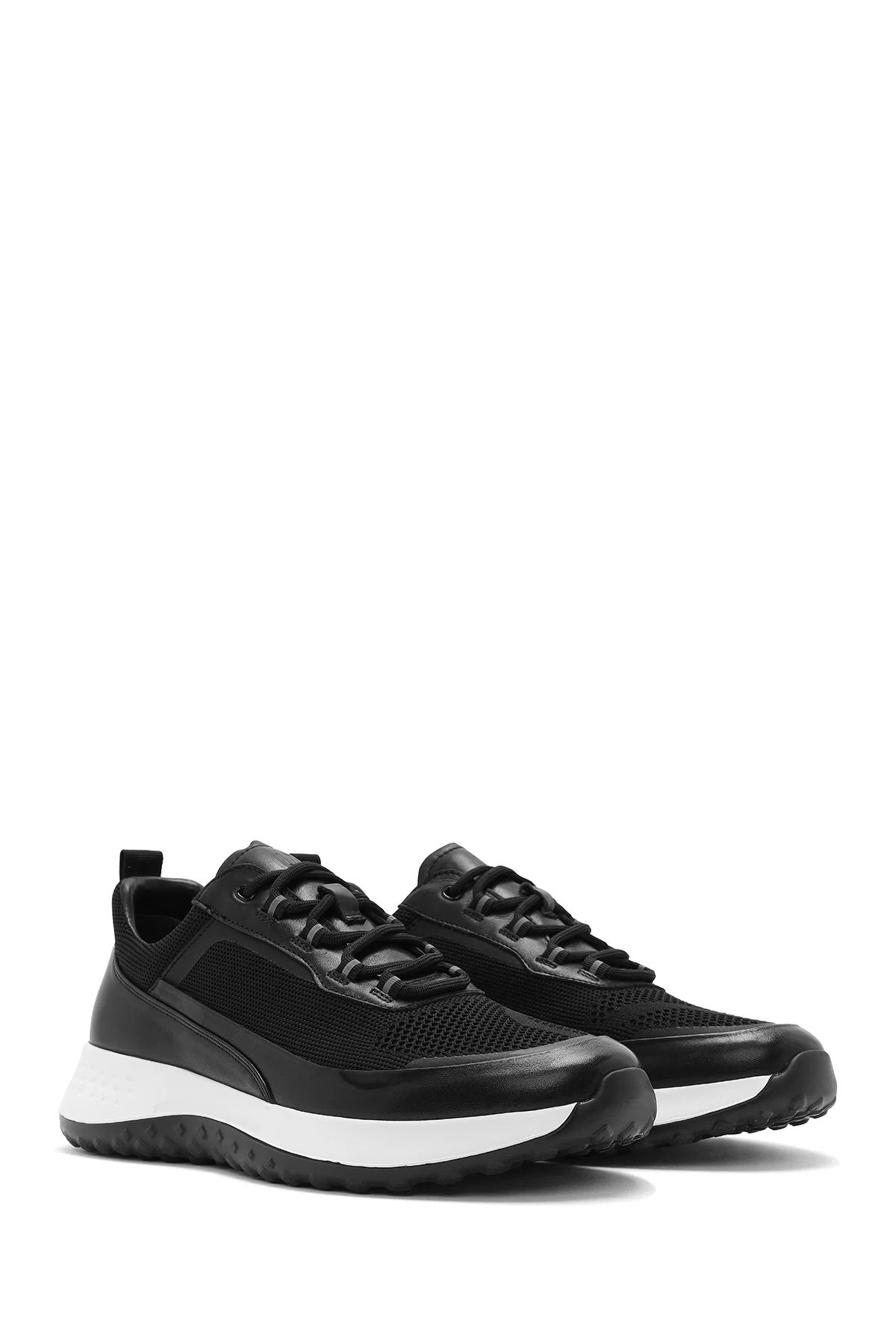 Erkek Siyah Bağcıklı Kalın Tabanlı Sneaker - Image 3