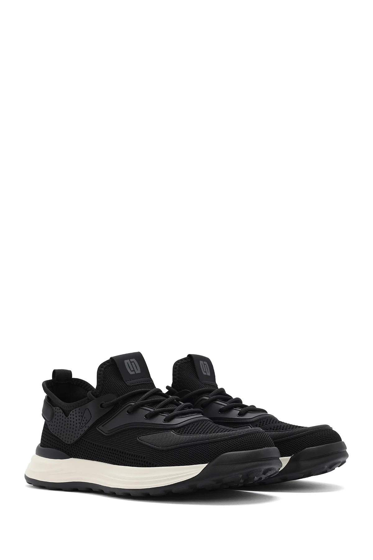 Erkek Siyah Bağcıklı Kalın Tabanlı Sneaker - Image 3