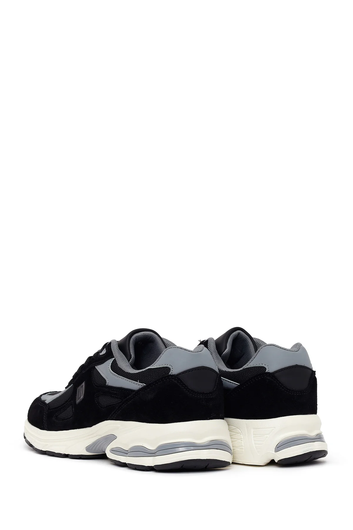 Erkek Siyah Bağcıklı Kalın Tabanlı Süet Deri Sneaker - Image 6