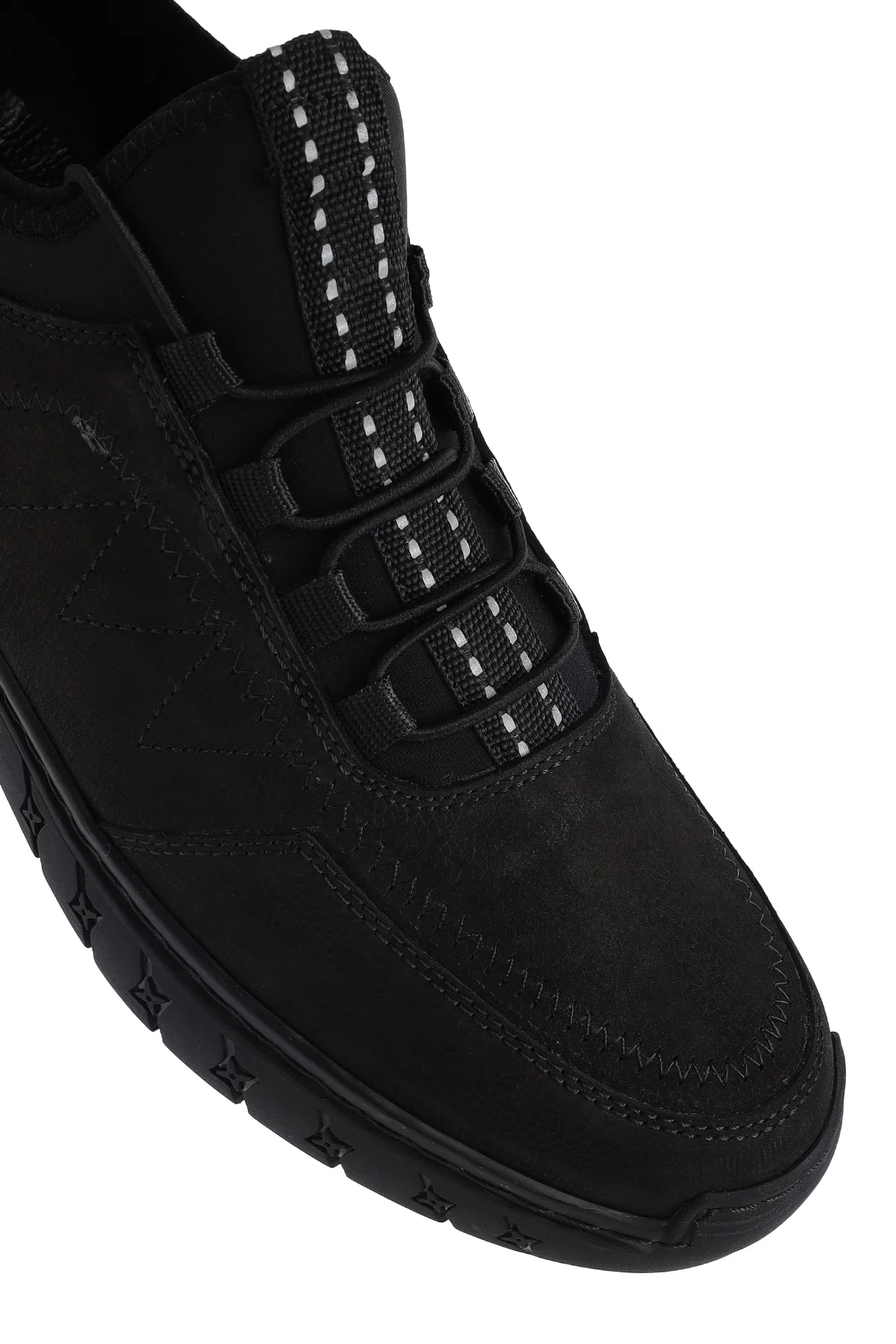 Erkek Siyah Bağcıklı Nubuk Deri Comfort Sneaker - Image 9