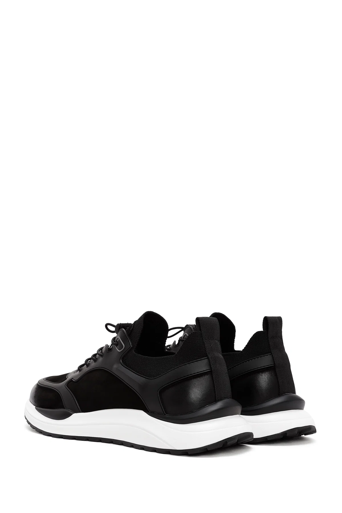 Erkek Siyah Bağcıklı Nubuk Deri Sneaker - Image 5