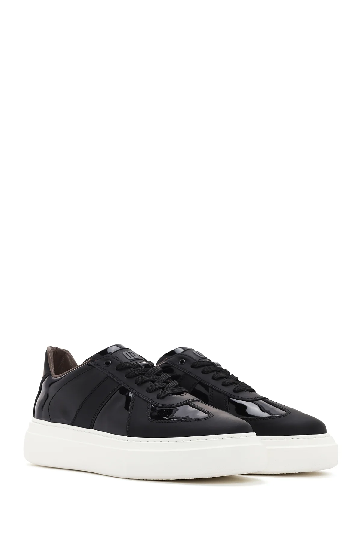 Erkek Siyah Bağcıklı Rugan Deri Casual Sneaker - Image 3