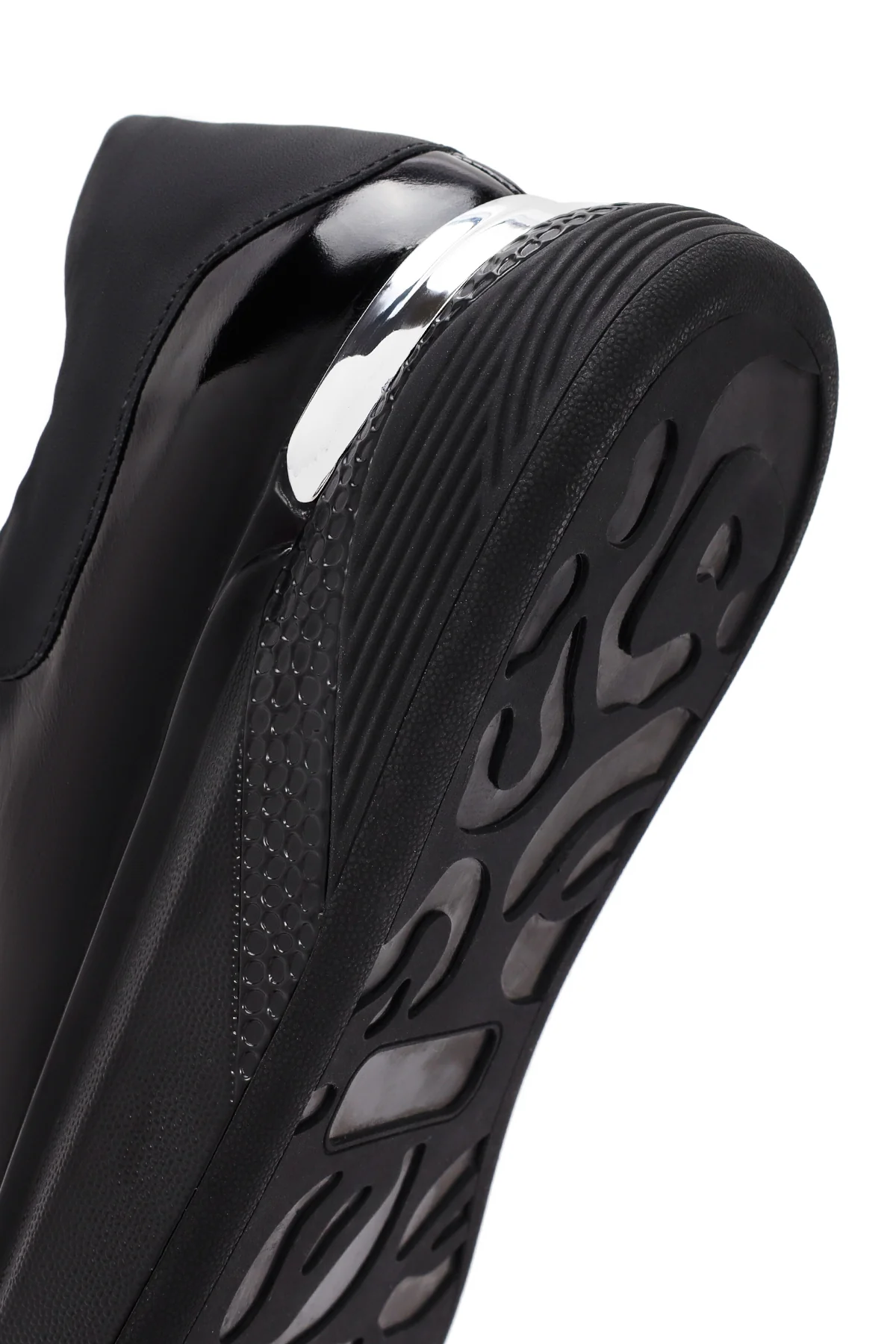 Erkek Siyah Bağcıklı Rugan Deri Sneaker - Image 8