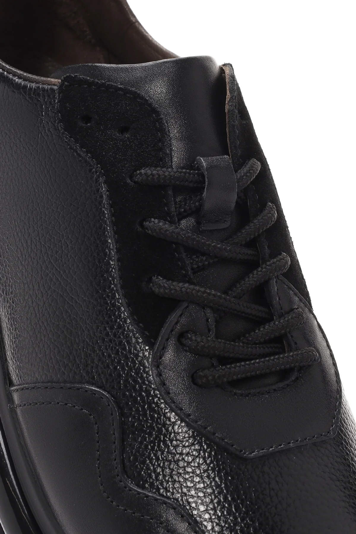 Erkek Siyah Kalın Tabanlı Bağcıklı Deri Casual Sneaker - Image 9
