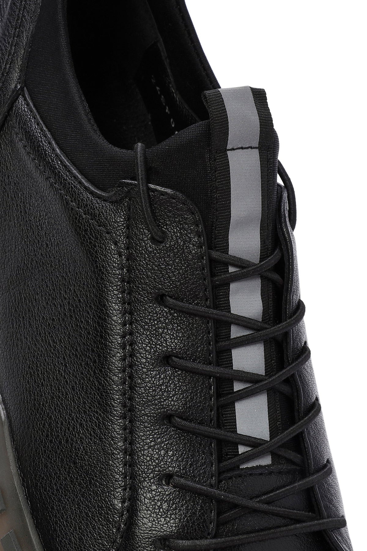 Erkek Siyah Kalın Tabanlı Bağcıklı Deri Casual Sneaker - Image 10