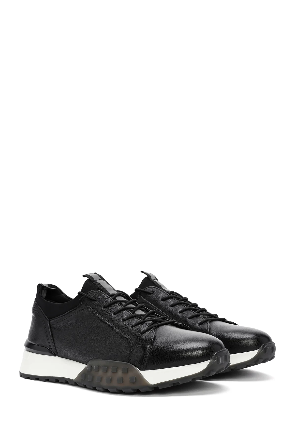 Erkek Siyah Kalın Tabanlı Bağcıklı Deri Casual Sneaker - Image 3