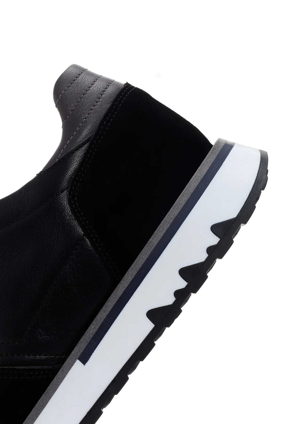 Erkek Siyah Kalın Tabanlı Bağcıklı Deri Casual Sneaker - Image 7